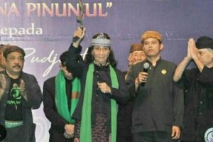 BOMA Jabar Beri Gelar Mentri Susi Wadonna Pinunjul